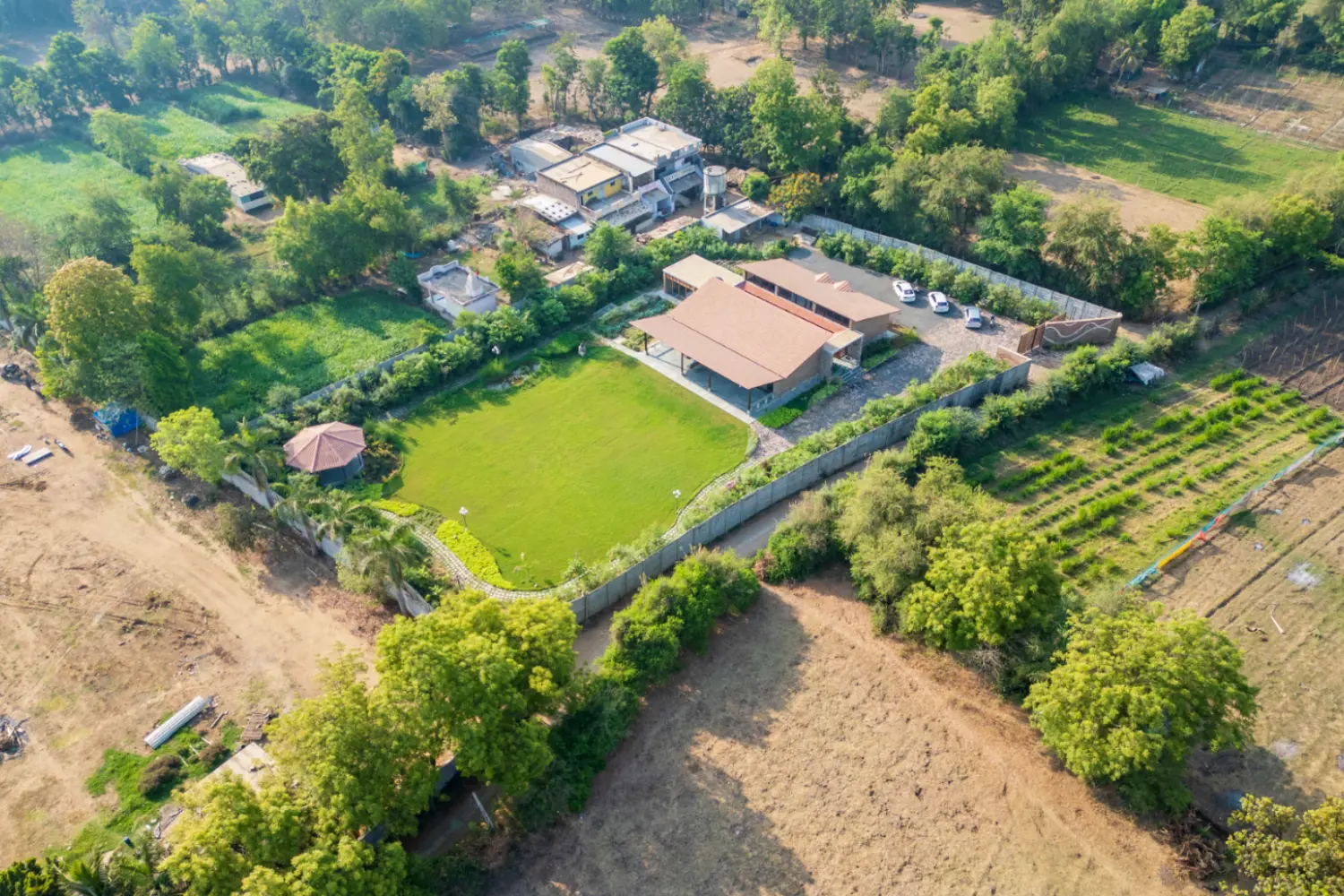 Dr. Rakesh Amroliwala Farmhouse