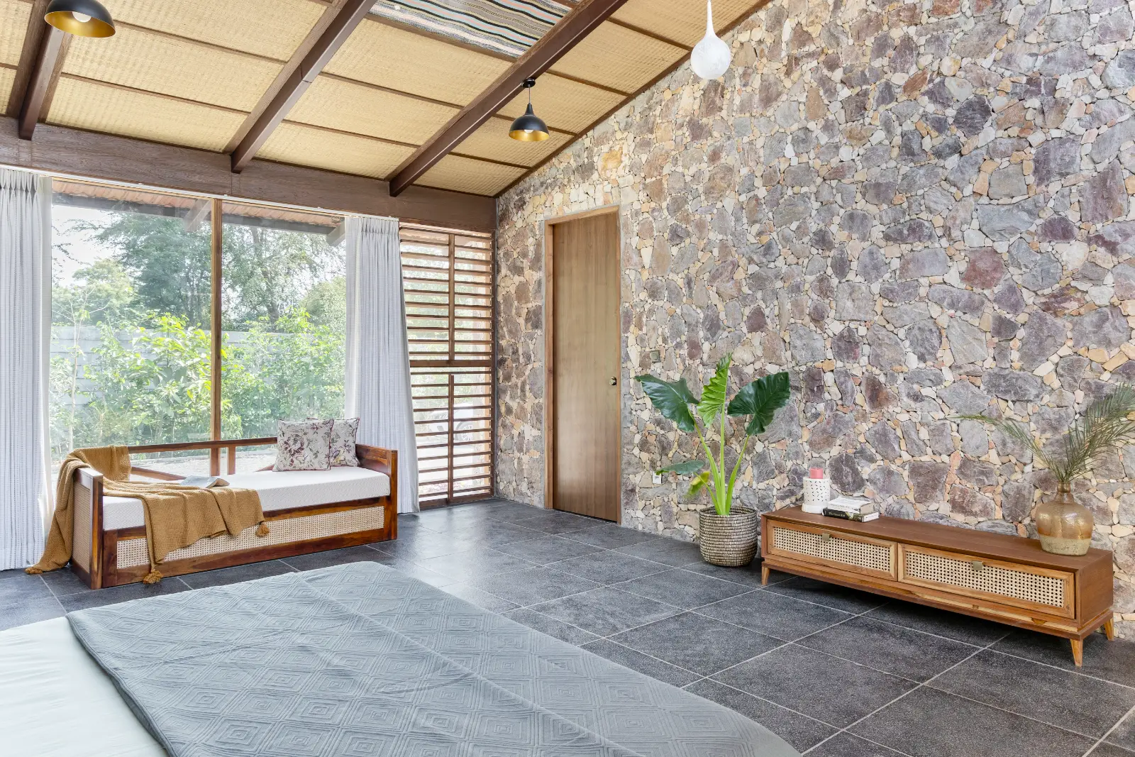 Dr. Rakesh Amroliwala Farmhouse